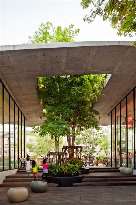 10 Stunning Structures With Gorgeous Inner Courtyards