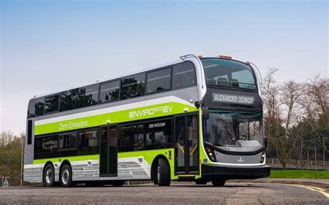 Canadian duo to build electric double decker buses in Las Vegas