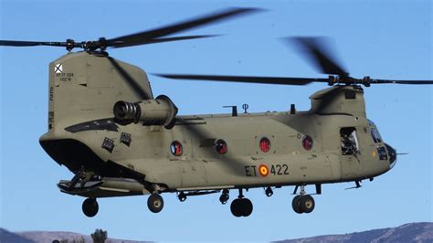 Ya está en España el quinto CH 47F Chinook del Ejército de Tierra