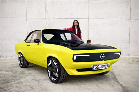 Opel Manta voici sa version Restomod électrique images