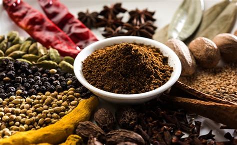 पेट को साफ कर देते हैं रसोई के ये 5 मसाले जानिए इन Healthy Spices के