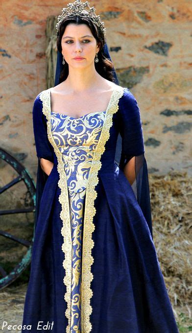 Pin By Riny Islam On H Rrem Sultan Turkish Dress Historical Dresses