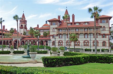 St. Augustine, Florida Attractions: Trolly Tours, Pirate Treasure + More