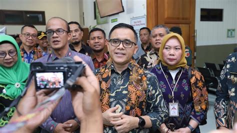 Tinjau Pelayanan Mpp Kab Jombang Menteri Anas Dorong Penguatan