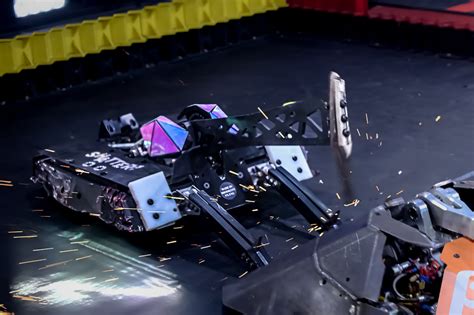 Battlebots Vii Post Fight Report Shatter Vs Beta It S Hammer