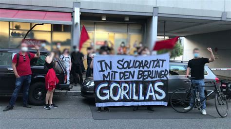 We want Santi back Solidaritätsaktion in Stuttgart mit Gorillas Rider