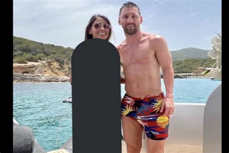 Cuenta qatarí censuró el cuerpo en bikini de la esposa de Messi y se