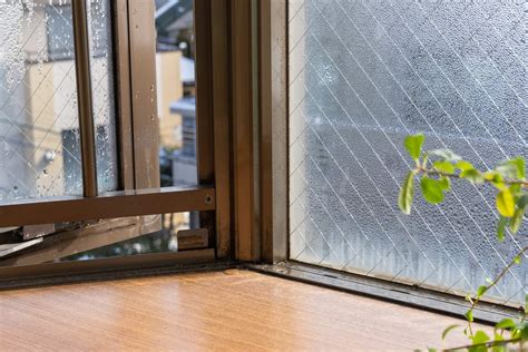 what is ideal humidity level in house 12