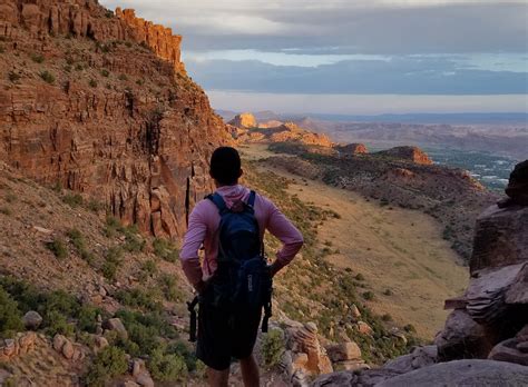 Hidden Valley Hike & Petroglyphs Moab