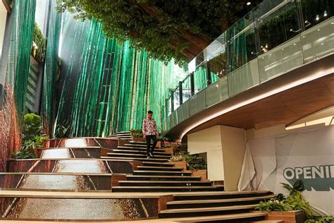 Lippo Mall Nusantara Transformasi Plaza Semanggi