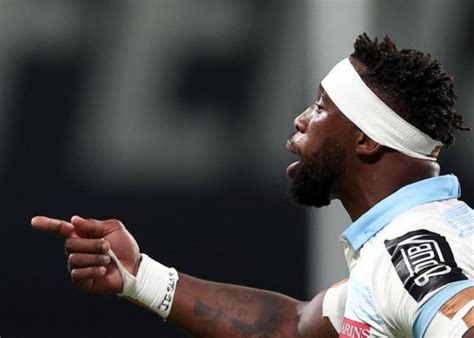 Siya Kolisi Stretches Shows Off Incredible Form In Racing 92 Gear