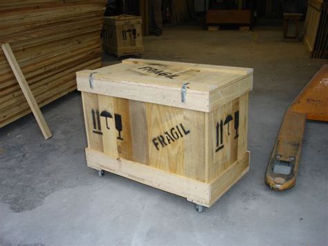 Caja De Madera Con Ruedas Y Fragil Embalajes De Madera Cajas De