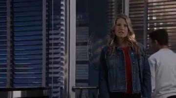 Grace Sawyer (played by Ali Larter) outfits on The Rookie