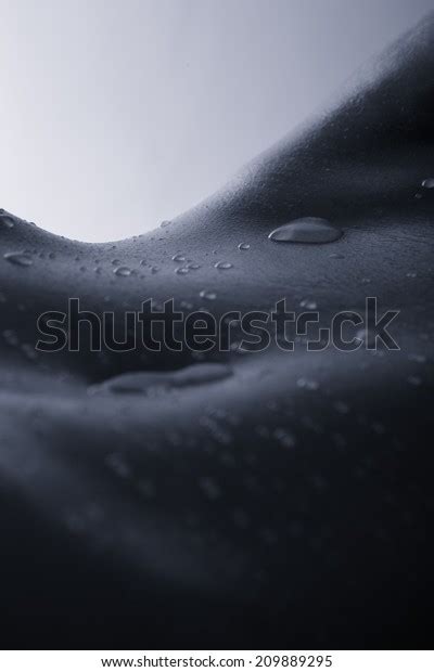 Bodyscape Nude Woman Wet Stomach Back Foto Stock Shutterstock