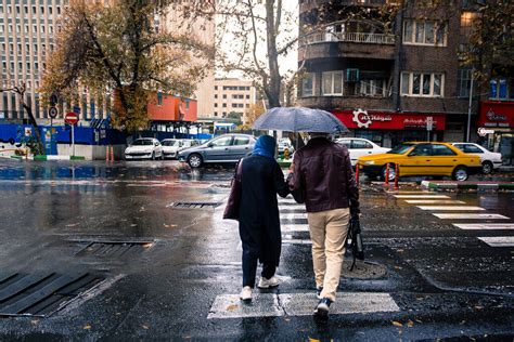 بارش برف و باران در ۷ استان افزایش دما در سواحل خزر خیزش گرد و خاک