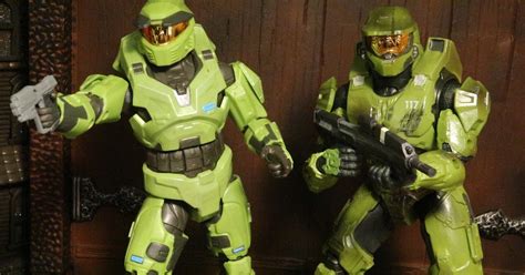 Jazwares Halo Combat Evolved Master Chief The Spartan Collection Wave