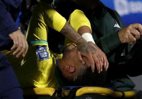 Neymar Sufre La Rotura Del Ligamento Cruzado Anterior Y Del Menisco