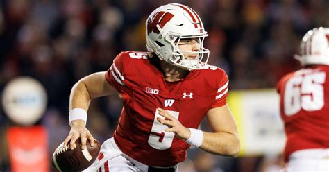 Wisconsin QB Graham Mertz Announces He’s Entering Transfer Portal ...