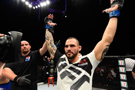 Santiago Ponzinibbio Mira Luta Histórica Com Rafael Dos Anjos Ufc