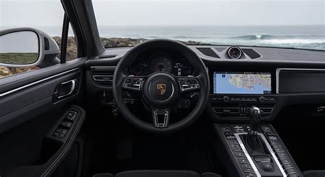 Porsche Macan Interior | Cabinets Matttroy