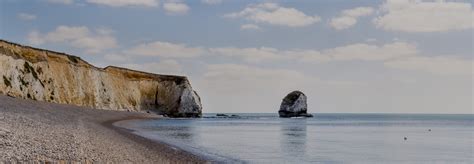 Guide To Totland Bay Isle Of Wight Island Cottage Holidays