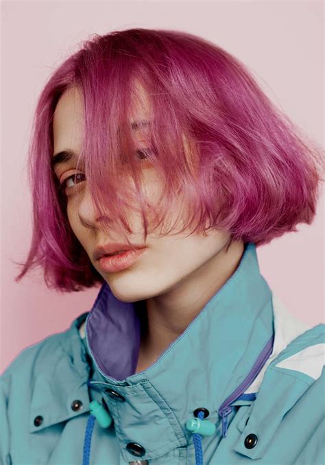 Semi-Permanent Hair Color: Tips to Dye Hair