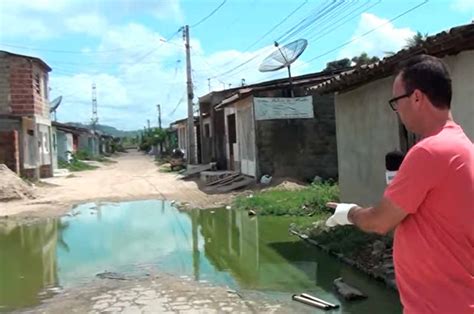 Esgoto invade e interdita rua em União dos Palmares problema persiste