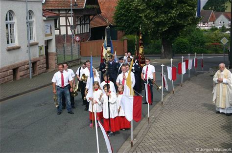 Goldenes Priesterjubil Um Pfarrer Miksch Pfarrei Sankt Jakobus Uder