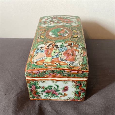 Caja Canton Porcelana Personajes Y Flores Xixe Catawiki