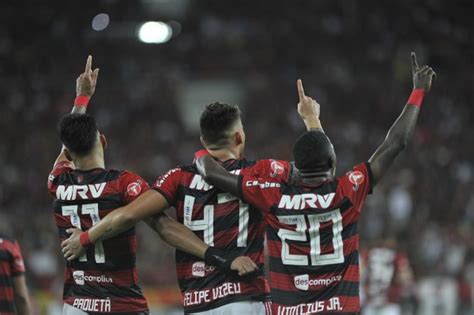 Flamengo mostra segurança mas ainda peca nas finalizações