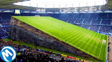 Os Campos De Futebol Mais Estranhos Do Mundo Youtube