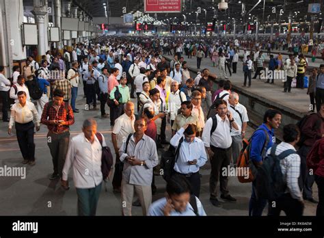 Chhatrapati Shivaji railway station, Mumbai, India Stock Photo - Alamy