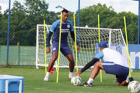 Rezende E Cittadini Treinam Elenco Em Reapresenta O Do Bahia