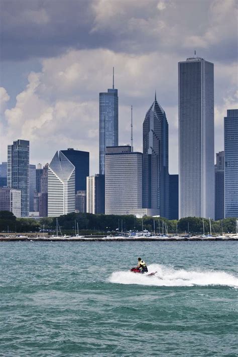 Pin By Terry Schlicht Skarbalus On Chicago New York Skyline