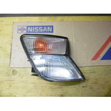 Original Nissan Patrol Y61 Blinker Rechts 26110 VB127 26110 VB125