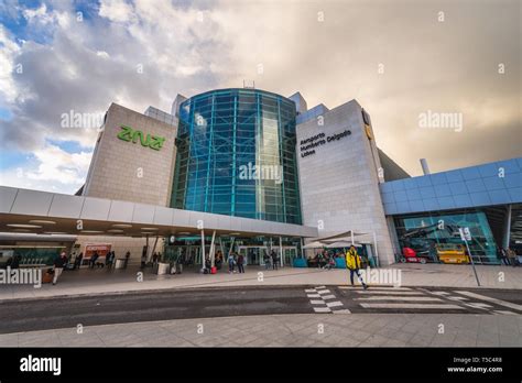 Humberto delgado airport hi-res stock photography and images - Alamy