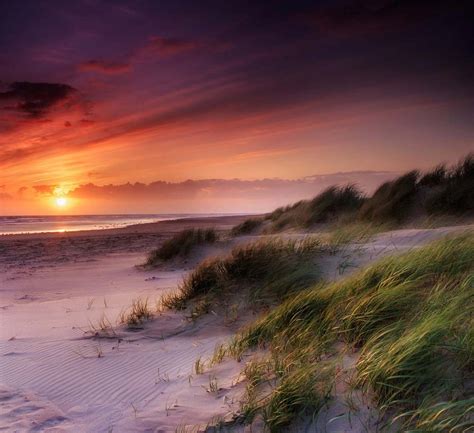 Sand Dunes Sunset Wins ePHOTOzine 'Photo Of The Week' Award | ePHOTOzine