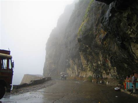 Malshej Ghat Road during monsoon season - India Travel Forum | IndiaMike.com