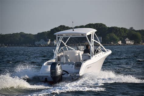 Sea Fox Traveler 226 - Wickford Boat Rentals