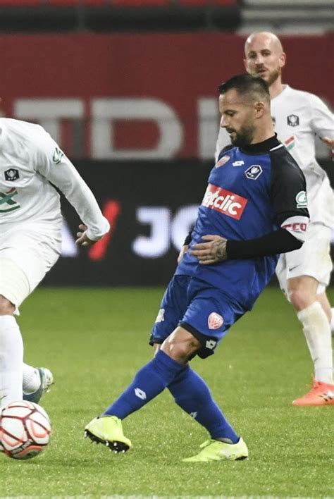 Football Ligue 2 Frédéric Sammaritano avant DFCO AJ Auxerre Une