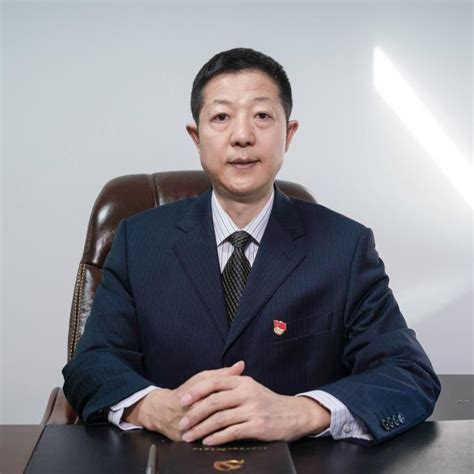 黄伟中（黑河学院纪委书记、省监委驻黑河学院监察专员）百度百科