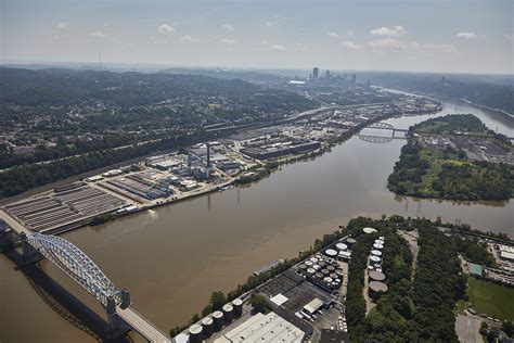 Aerial View Of The Pittsburgh Pennsylvania Area With A Focus On The