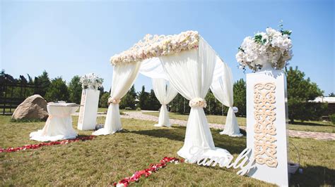 The 16 Best Cheap Outdoor Wedding Venues for Rent in Toronto, ON | Tagvenue