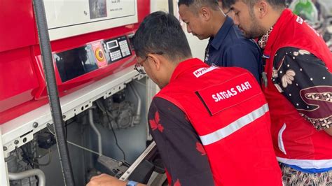 Foto Pertamina Lakukan Tera Ulang Sejumlah SPBU Di Rest Area Tol