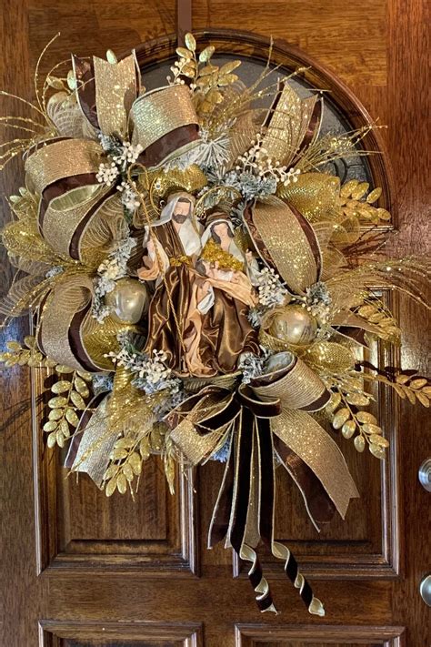 Holy Family Christmas Wreath Nativity Christmas Wreath Religious ...