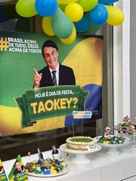 O Que Tem No Kit Festa Bolsonaro Cruso