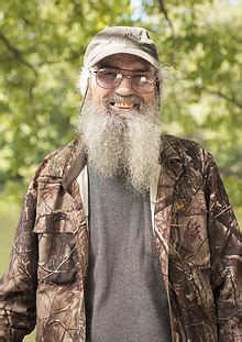 Phil Robertson 2025: Wife, net worth, tattoos, smoking & body facts ...