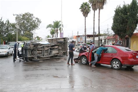 Aparatoso Choque En La Santa Fe Camioneta Termin Volcada