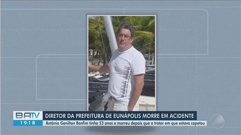 Diretor de prefeitura de cidade baiana morre após trator capotar em