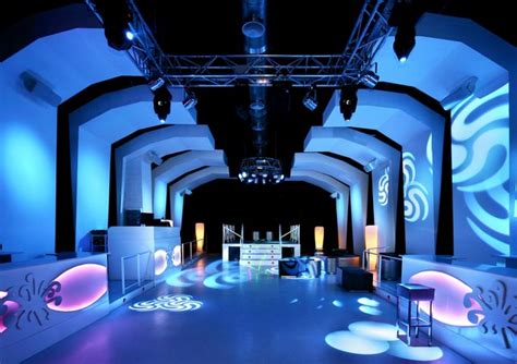 Interior Decorating: Amazing Nightclub Interior Design Ideas in Barcelona